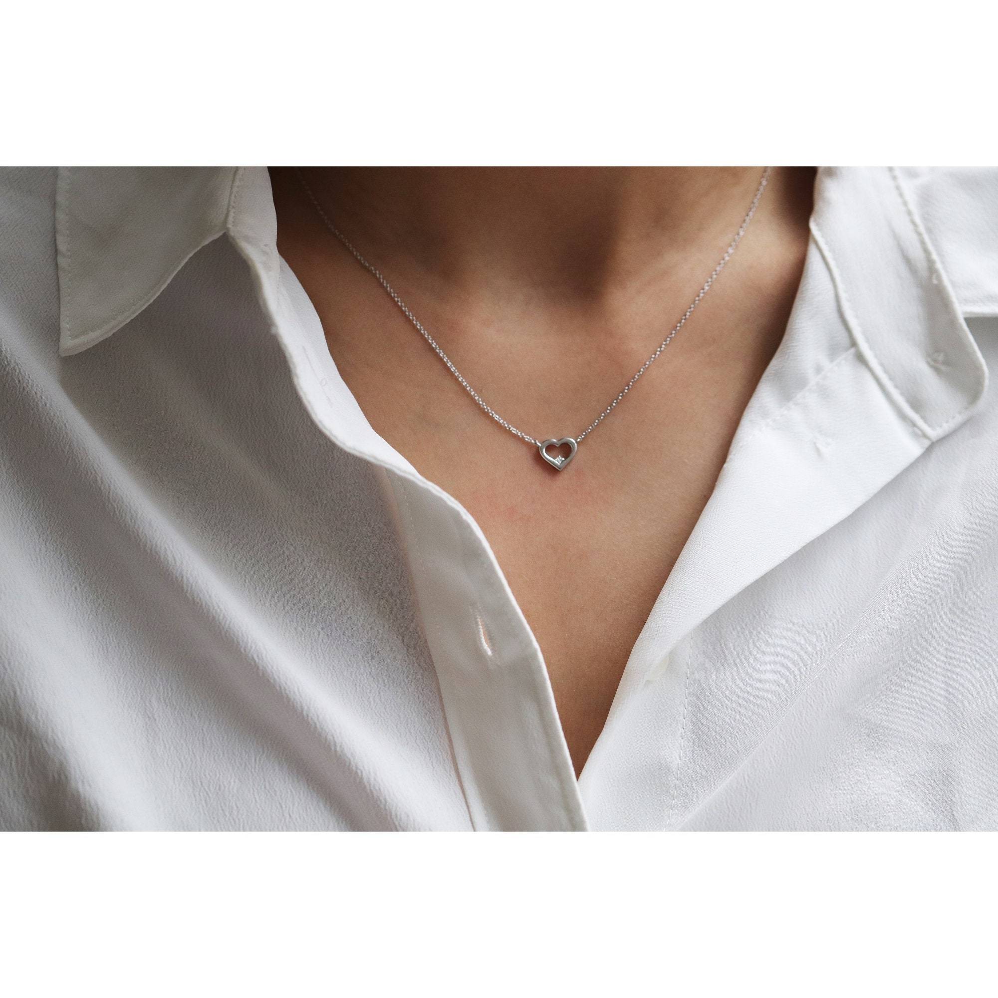 Fine Chain Gold Heart Initial Necklaces For Women Teen Girls Trendy Diamond  Set Designer Jewerly Necklace Couple Fashion Wedding Party Jewelry Bride  Female Gifts From Elegantmaria, $19.54